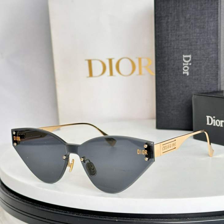 Picture of Dior Sunglasses _SKUfw79398930fw